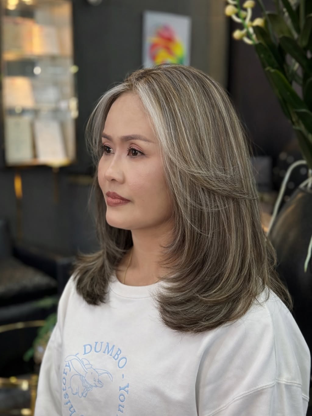 ผมประบ่าทำไฮไลท์โทนหม่น มุมด้านหน้า